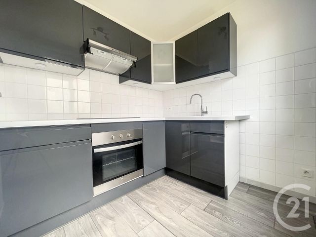 Appartement F2 à louer - 2 pièces - 54.0 m2 - TROYES - 10 - CHAMPAGNE-ARDENNE - Century 21 Martinot Immobilier
