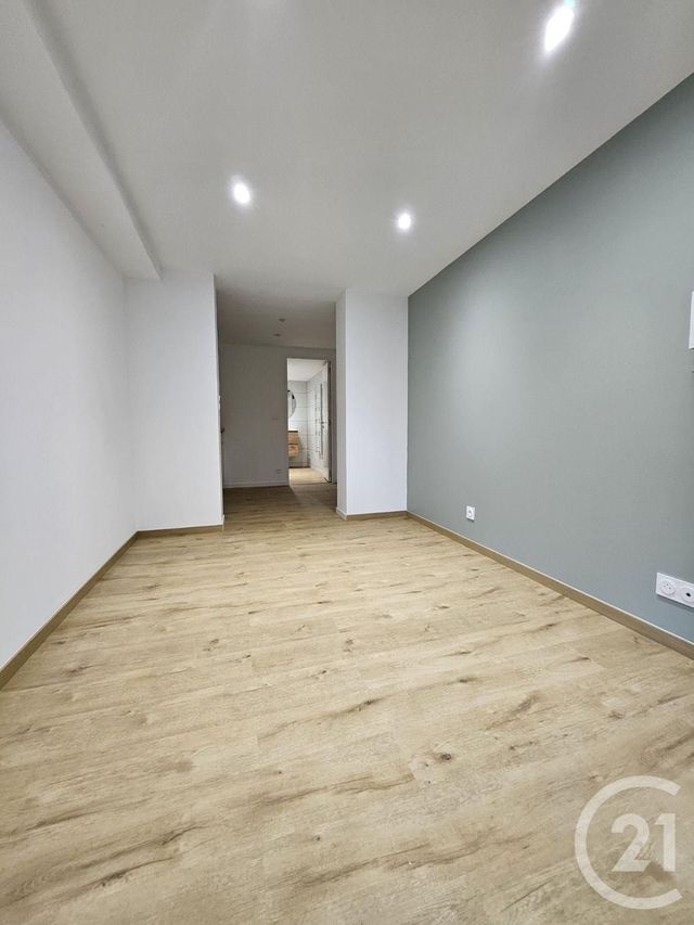 Appartement Studio à louer - 1 pièce - 30.49 m2 - TROYES - 10 - CHAMPAGNE-ARDENNE - Century 21 Martinot Immobilier