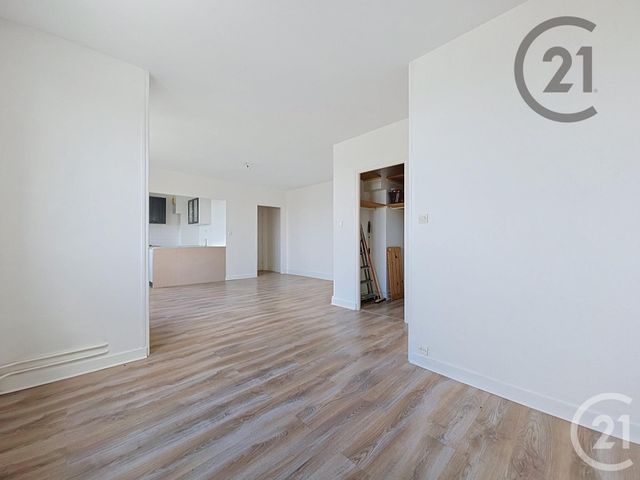 Appartement F3 à vendre - 3 pièces - 63.18 m2 - TROYES - 10 - CHAMPAGNE-ARDENNE - Century 21 Martinot Immobilier