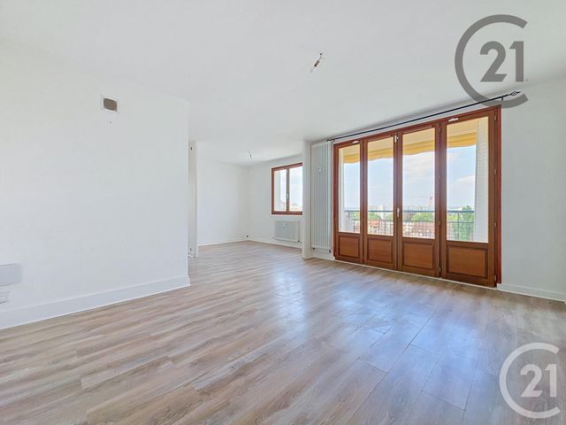 Appartement F3 à vendre - 3 pièces - 63.18 m2 - TROYES - 10 - CHAMPAGNE-ARDENNE - Century 21 Martinot Immobilier