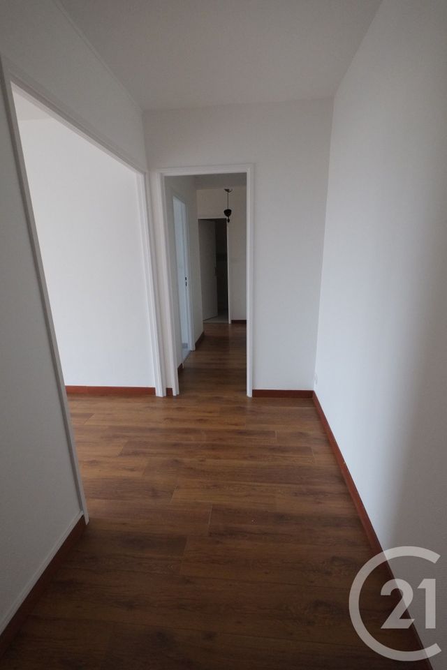 Appartement F2 à louer - 2 pièces - 53.0 m2 - TROYES - 10 - CHAMPAGNE-ARDENNE - Century 21 Martinot Immobilier