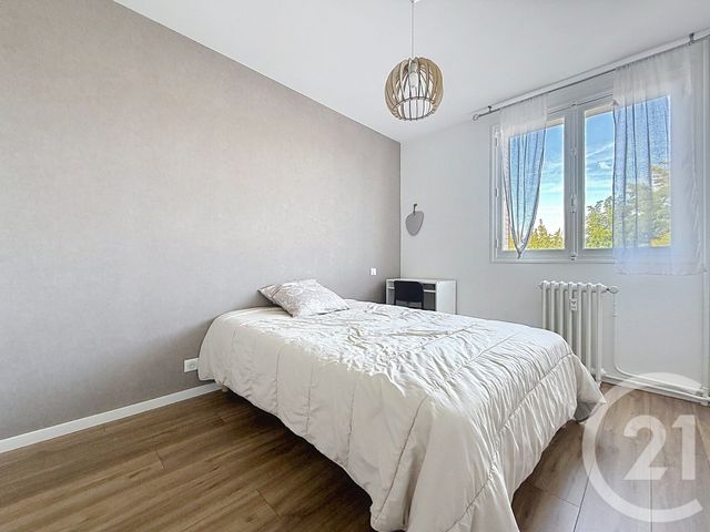 Appartement F4 à louer - 4 pièces - 71.0 m2 - TROYES - 10 - CHAMPAGNE-ARDENNE - Century 21 Martinot Immobilier
