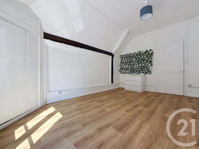 Appartement F2 à louer - 2 pièces - 37.2 m2 - STE SAVINE - 10 - CHAMPAGNE-ARDENNE - Century 21 Martinot Immobilier