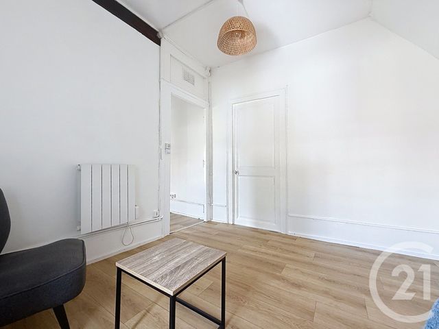 Appartement F2 à louer - 2 pièces - 37.2 m2 - STE SAVINE - 10 - CHAMPAGNE-ARDENNE - Century 21 Martinot Immobilier