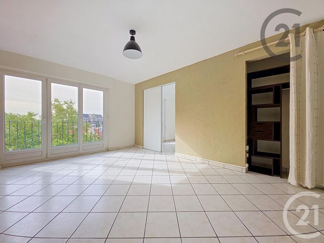 Appartement F4 à vendre - 4 pièces - 74.33 m2 - TROYES - 10 - CHAMPAGNE-ARDENNE - Century 21 Martinot Immobilier