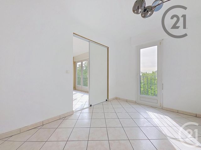 Appartement F4 à vendre - 4 pièces - 74.33 m2 - TROYES - 10 - CHAMPAGNE-ARDENNE - Century 21 Martinot Immobilier