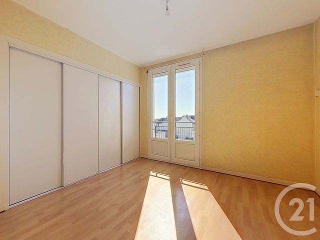 Appartement T4 à vendre - 4 pièces - 65.0 m2 - TROYES - 10 - CHAMPAGNE-ARDENNE - Century 21 Martinot Immobilier