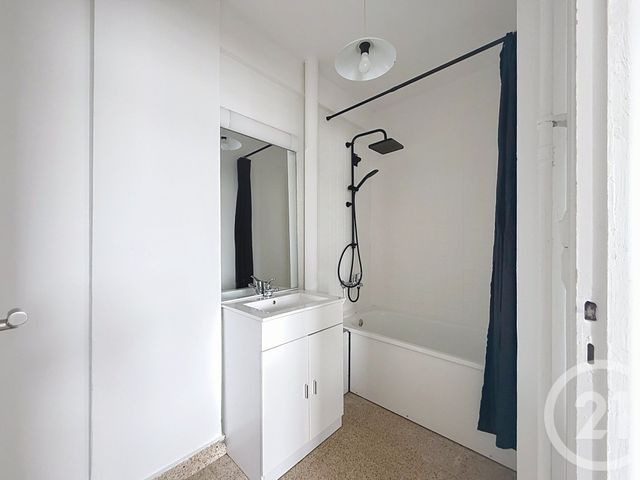 Appartement F1 à vendre - 2 pièces - 41.0 m2 - TROYES - 10 - CHAMPAGNE-ARDENNE - Century 21 Martinot Immobilier