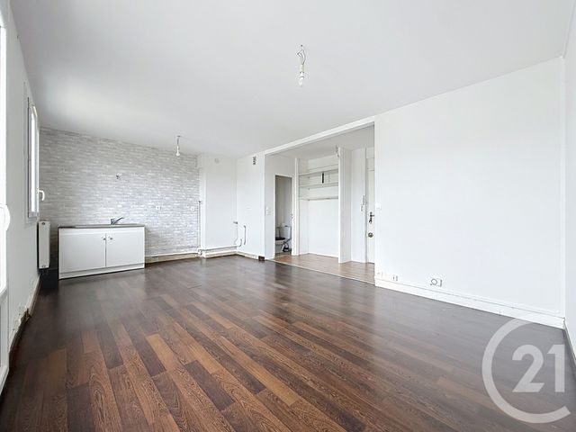 Appartement F1 à vendre - 2 pièces - 41.0 m2 - TROYES - 10 - CHAMPAGNE-ARDENNE - Century 21 Martinot Immobilier
