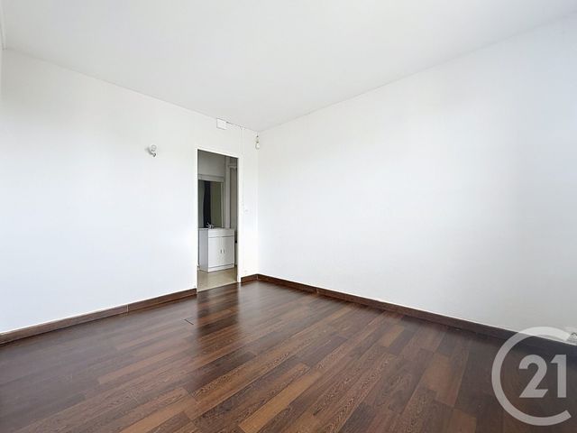 Appartement F1 à vendre - 2 pièces - 41.0 m2 - TROYES - 10 - CHAMPAGNE-ARDENNE - Century 21 Martinot Immobilier