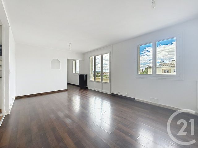 Appartement F1 à vendre - 2 pièces - 41.0 m2 - TROYES - 10 - CHAMPAGNE-ARDENNE - Century 21 Martinot Immobilier