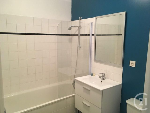 Appartement T1 à louer - 1 pièce - 28.0 m2 - TROYES - 10 - CHAMPAGNE-ARDENNE - Century 21 Martinot Immobilier