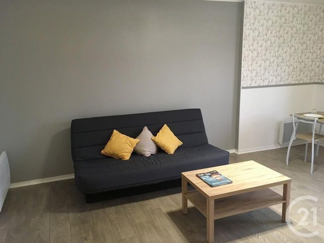 Appartement T1 à louer - 1 pièce - 28.0 m2 - TROYES - 10 - CHAMPAGNE-ARDENNE - Century 21 Martinot Immobilier