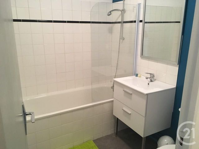Appartement T1 à louer - 1 pièce - 28.0 m2 - TROYES - 10 - CHAMPAGNE-ARDENNE - Century 21 Martinot Immobilier