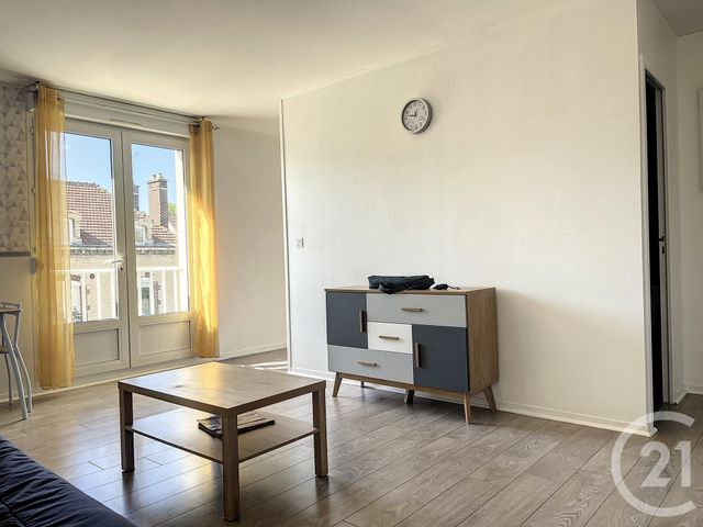 Appartement T1 à louer - 1 pièce - 28.0 m2 - TROYES - 10 - CHAMPAGNE-ARDENNE - Century 21 Martinot Immobilier