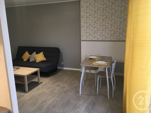 Appartement T1 à louer - 1 pièce - 28.0 m2 - TROYES - 10 - CHAMPAGNE-ARDENNE - Century 21 Martinot Immobilier