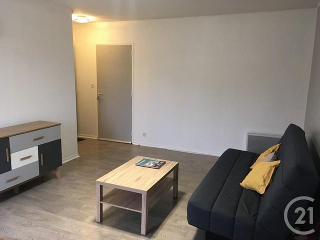Appartement T1 à louer - 1 pièce - 28.0 m2 - TROYES - 10 - CHAMPAGNE-ARDENNE - Century 21 Martinot Immobilier