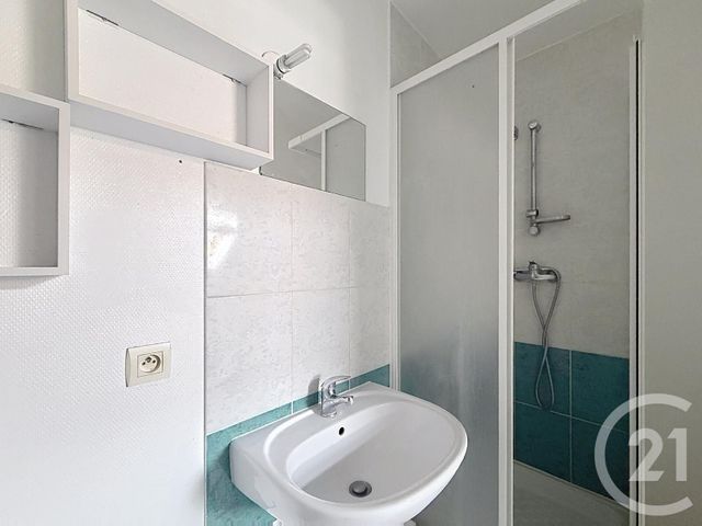 Appartement Studio à louer - 1 pièce - 10.0 m2 - STE SAVINE - 10 - CHAMPAGNE-ARDENNE - Century 21 Martinot Immobilier