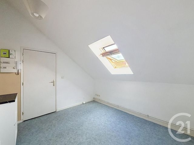 Appartement Studio à louer - 1 pièce - 10.0 m2 - STE SAVINE - 10 - CHAMPAGNE-ARDENNE - Century 21 Martinot Immobilier