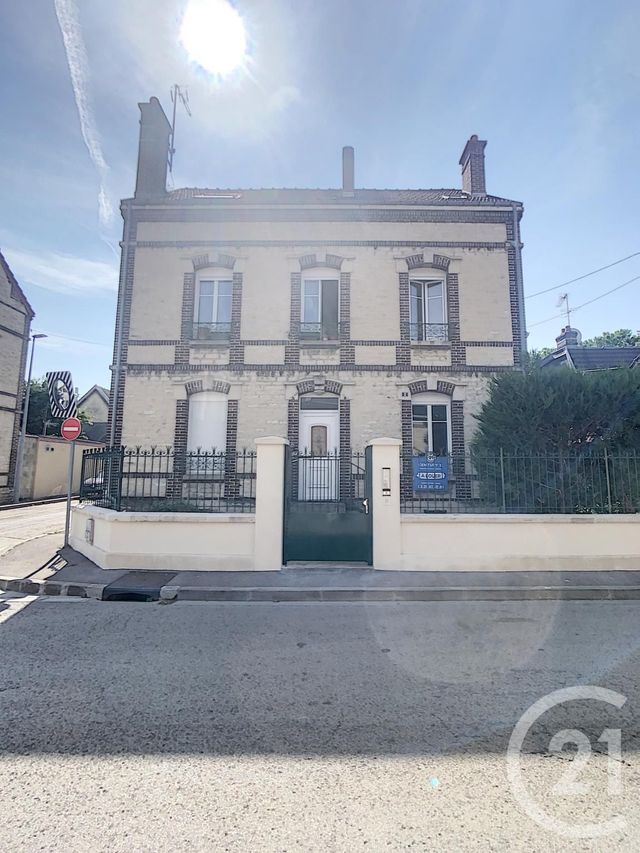 Appartement F1 à louer - 1 pièce - 26.0 m2 - TROYES - 10 - CHAMPAGNE-ARDENNE - Century 21 Martinot Immobilier