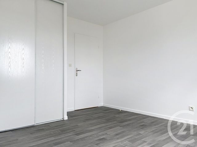 Appartement T3 à louer - 3 pièces - 63.0 m2 - ST ANDRE LES VERGERS - 10 - CHAMPAGNE-ARDENNE - Century 21 Martinot Immobilier