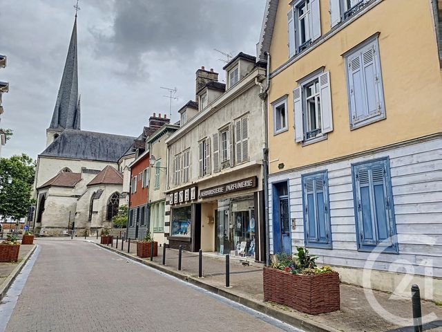 Appartement F2 à louer - 2 pièces - 43.0 m2 - TROYES - 10 - CHAMPAGNE-ARDENNE - Century 21 Martinot Immobilier