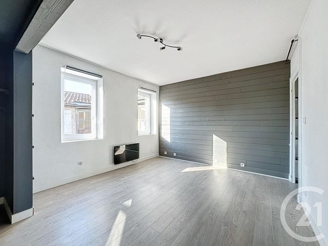 Appartement F2 à louer - 2 pièces - 43.0 m2 - TROYES - 10 - CHAMPAGNE-ARDENNE - Century 21 Martinot Immobilier