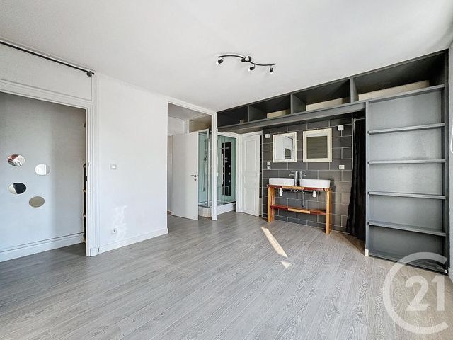 Appartement F2 à louer - 2 pièces - 43.0 m2 - TROYES - 10 - CHAMPAGNE-ARDENNE - Century 21 Martinot Immobilier