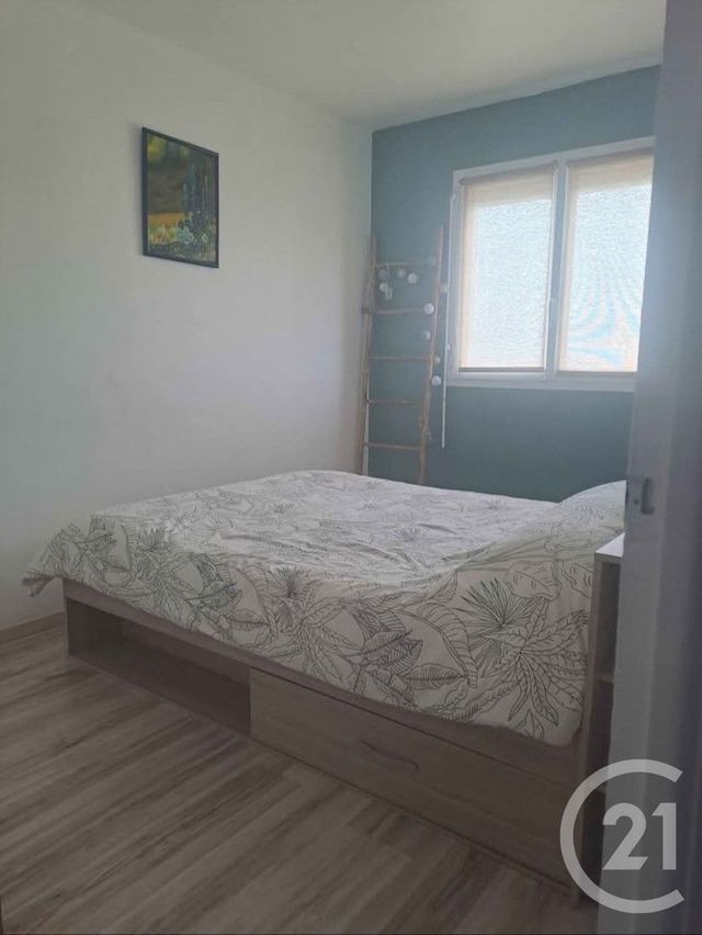 Appartement F3 à louer - 3 pièces - 62.58 m2 - LA CHAPELLE ST LUC - 10 - CHAMPAGNE-ARDENNE - Century 21 Martinot Immobilier