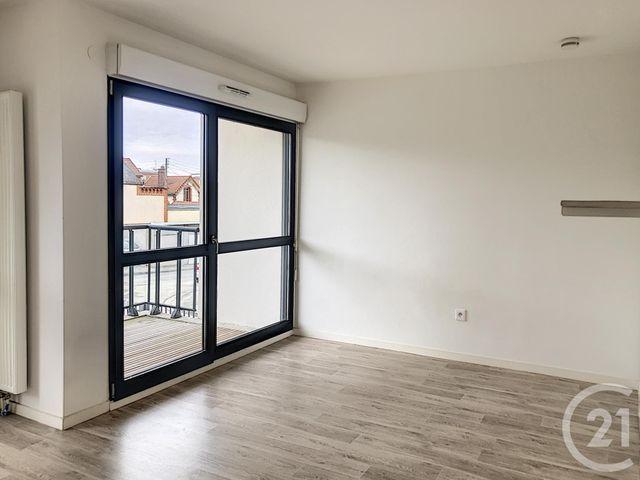 Appartement Studio à louer - 1 pièce - 28.95 m2 - TROYES - 10 - CHAMPAGNE-ARDENNE - Century 21 Martinot Immobilier