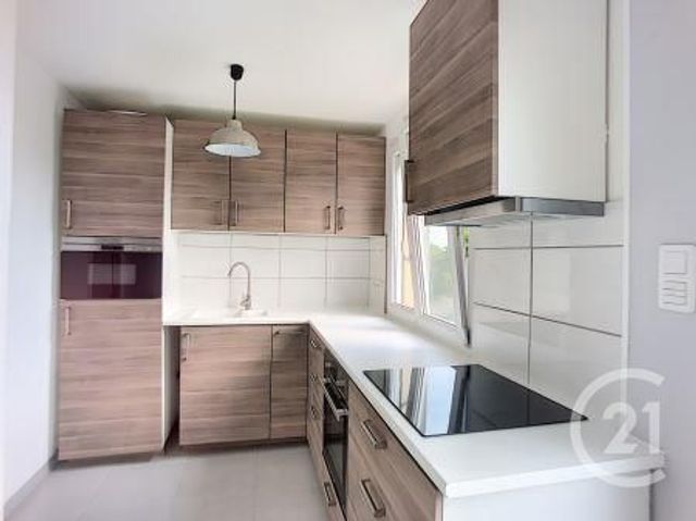 Appartement F2 à louer - 2 pièces - 42.3 m2 - TROYES - 10 - CHAMPAGNE-ARDENNE - Century 21 Martinot Immobilier
