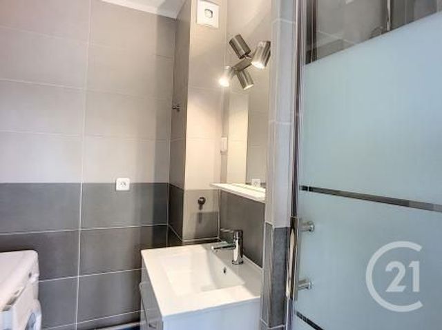Appartement F2 à louer - 2 pièces - 42.3 m2 - TROYES - 10 - CHAMPAGNE-ARDENNE - Century 21 Martinot Immobilier