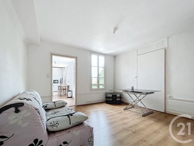 Appartement T1 à louer - 2 pièces - 48.0 m2 - TROYES - 10 - CHAMPAGNE-ARDENNE - Century 21 Martinot Immobilier