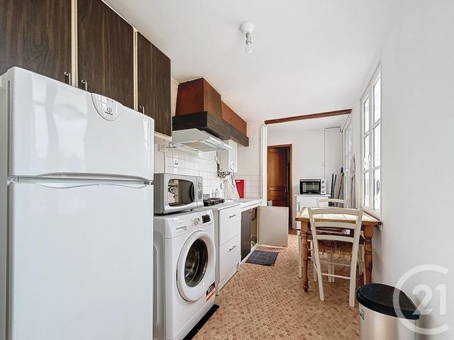 Appartement T1 à louer - 2 pièces - 48.0 m2 - TROYES - 10 - CHAMPAGNE-ARDENNE - Century 21 Martinot Immobilier