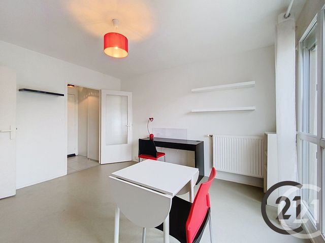 Appartement F1 à vendre - 1 pièce - 26.79 m2 - ST JULIEN LES VILLAS - 10 - CHAMPAGNE-ARDENNE - Century 21 Martinot Immobilier