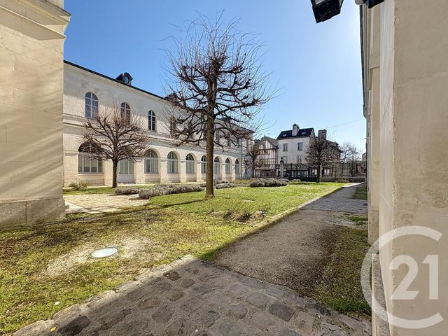 Appartement F2 à louer - 2 pièces - 55.8 m2 - TROYES - 10 - CHAMPAGNE-ARDENNE - Century 21 Martinot Immobilier