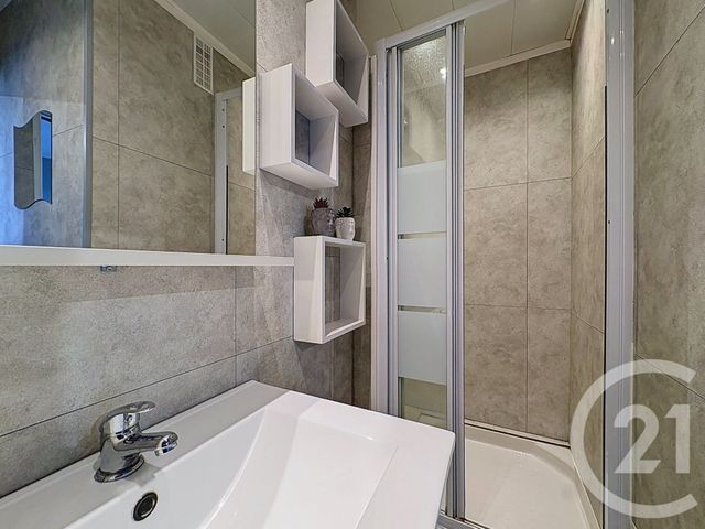 Appartement à vendre - 2 pièces - 35.74 m2 - LA CHAPELLE ST LUC - 10 - CHAMPAGNE-ARDENNE - Century 21 Martinot Immobilier