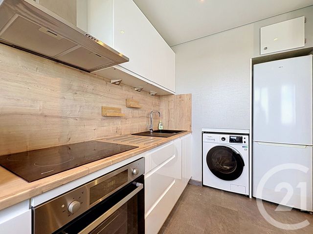 Appartement à vendre - 2 pièces - 35.74 m2 - LA CHAPELLE ST LUC - 10 - CHAMPAGNE-ARDENNE - Century 21 Martinot Immobilier
