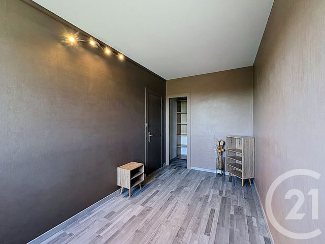 Appartement à vendre - 2 pièces - 35.74 m2 - LA CHAPELLE ST LUC - 10 - CHAMPAGNE-ARDENNE - Century 21 Martinot Immobilier