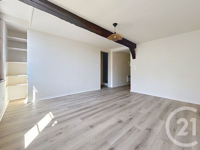 Appartement F2 bis à louer - 3 pièces - 53.5 m2 - TROYES - 10 - CHAMPAGNE-ARDENNE - Century 21 Martinot Immobilier