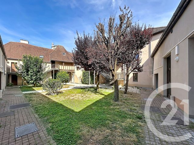 Appartement F2 bis à louer - 3 pièces - 53.5 m2 - TROYES - 10 - CHAMPAGNE-ARDENNE - Century 21 Martinot Immobilier