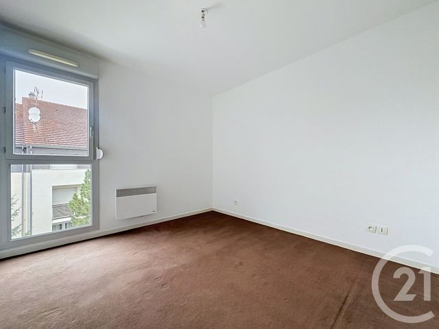Appartement T3 à vendre - 3 pièces - 65.0 m2 - TROYES - 10 - CHAMPAGNE-ARDENNE - Century 21 Martinot Immobilier
