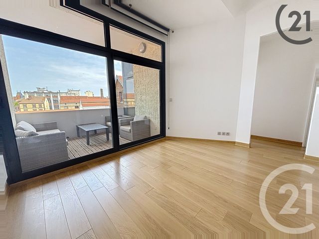 Appartement F2 à louer - 2 pièces - 48.8 m2 - TROYES - 10 - CHAMPAGNE-ARDENNE - Century 21 Martinot Immobilier
