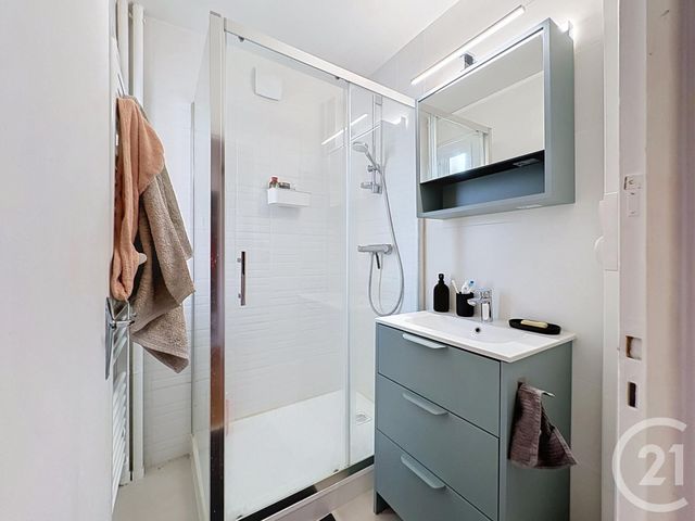 Appartement à louer - 3 pièces - 56.03 m2 - TROYES - 10 - CHAMPAGNE-ARDENNE - Century 21 Martinot Immobilier