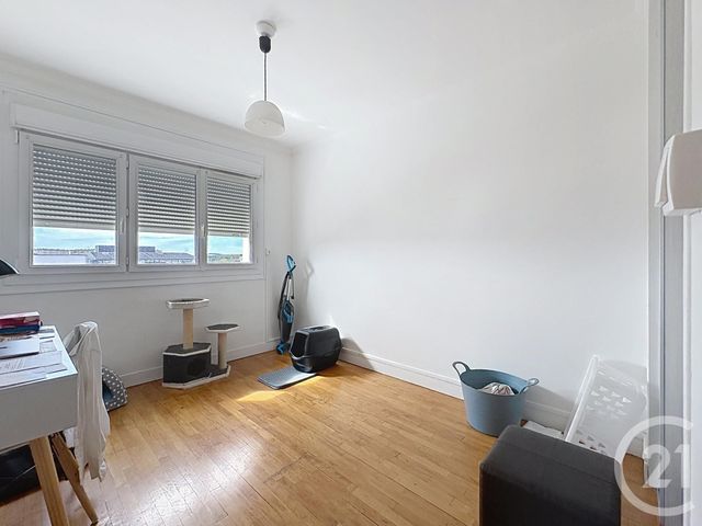 Appartement à louer - 3 pièces - 56.03 m2 - TROYES - 10 - CHAMPAGNE-ARDENNE - Century 21 Martinot Immobilier