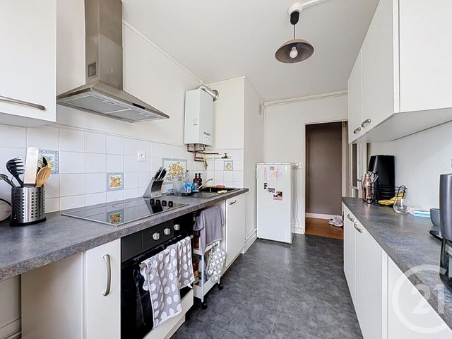 Appartement à louer - 3 pièces - 56.03 m2 - TROYES - 10 - CHAMPAGNE-ARDENNE - Century 21 Martinot Immobilier