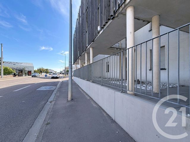 Appartement T2 à louer - 2 pièces - 46.7 m2 - TROYES - 10 - CHAMPAGNE-ARDENNE - Century 21 Martinot Immobilier