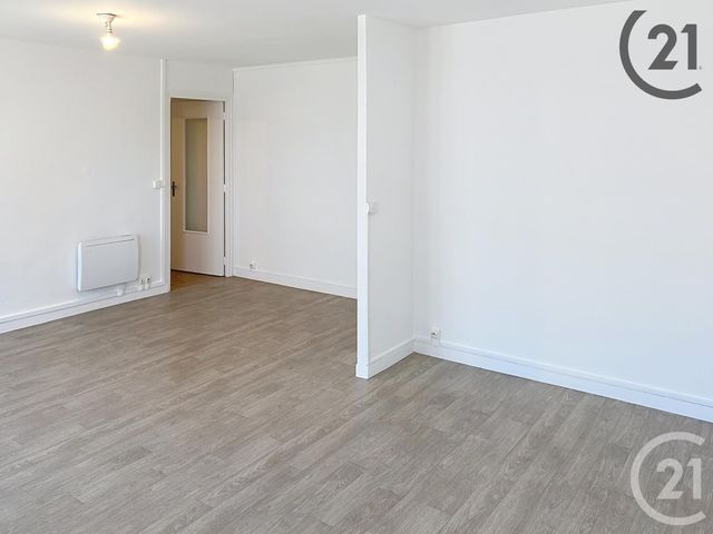 Appartement F2 à louer - 2 pièces - 53.76 m2 - TROYES - 10 - CHAMPAGNE-ARDENNE - Century 21 Martinot Immobilier