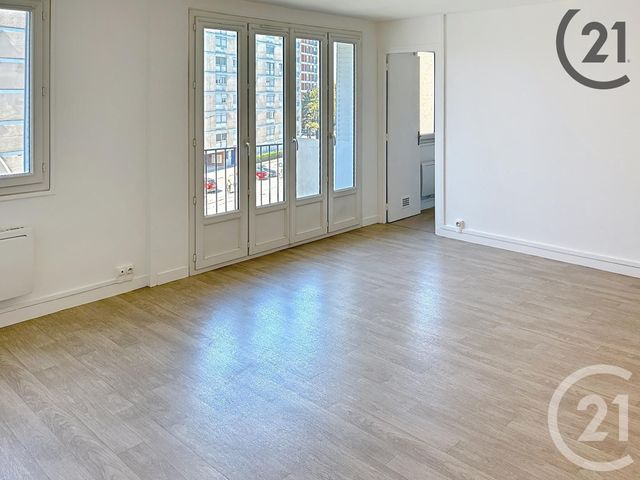 Appartement F2 à louer - 2 pièces - 53.76 m2 - TROYES - 10 - CHAMPAGNE-ARDENNE - Century 21 Martinot Immobilier