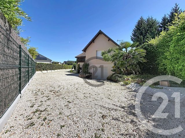 maison à vendre - 6 pièces - 125.0 m2 - ST JULIEN LES VILLAS - 10 - CHAMPAGNE-ARDENNE - Century 21 Martinot Immobilier